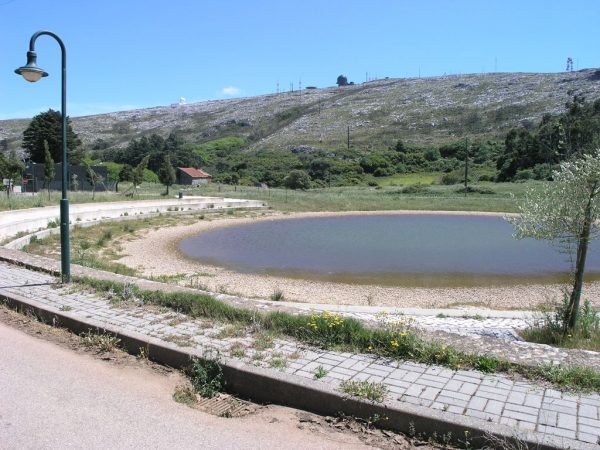 Lago na Serra